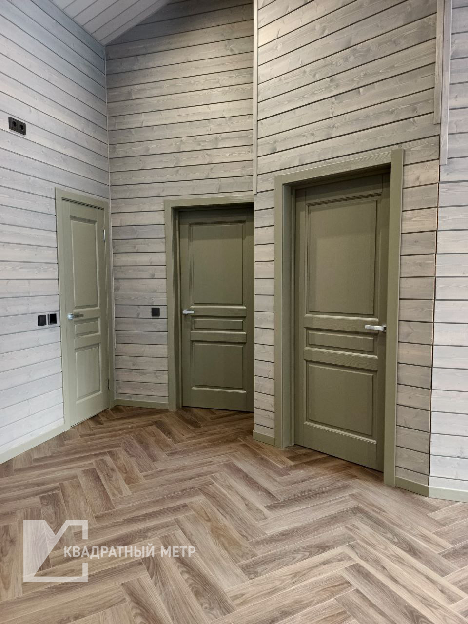 Дверь из массива сосны Пандора ДГ глухая